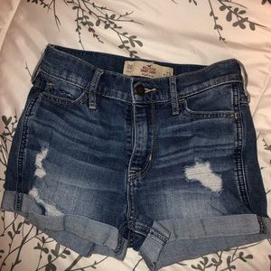 Hollister size 00 shorts!